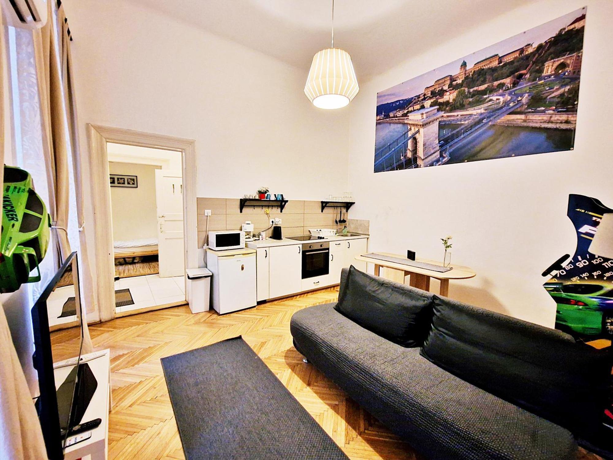 Free Parking Sega Rally Apartment Boedapest Buitenkant foto